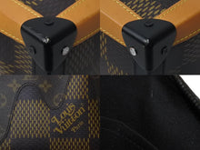 Load image into Gallery viewer, LOUIS VUITTON ルイヴィトン NIGO ダミエ・ジャイアント ソフトトランク ショルダーバッグ N40381 美品 中古 61438