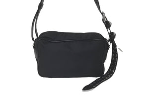 PRADA プラダ スタッズショルダーバッグ トライアングルロゴ ナイロン ブラック シルバー金具 美品 中古 61456 