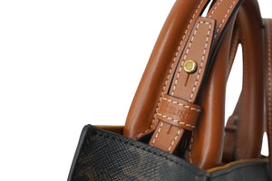 極美品 CELINE セリーヌ ミニ バーティカル トリオンフ キャンバス ショルダーバッグ 194372BZK.04LU ブラウン 中古 61457