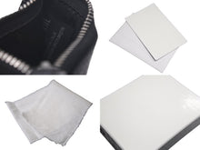Load image into Gallery viewer, 極美品 Maison Margiela メゾン マルジェラ マネークリップ 小銭入れ付き ブラック レザー SA1UI0022 中古 61467