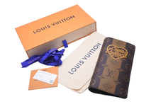 Load image into Gallery viewer, LOUIS VUITTON ルイヴィトン NIGO モノグラム ストライプ ポルトフォイユ・ブラザ 長財布 22SS M81008 ブラウン 美品 中古 61479