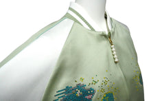 Load image into Gallery viewer, LOUIS VUITTON ルイヴィトン エンブロイダードスーベニアジャケット サイズ44 ポリエステル グリーン 1AFHXY 美品 中古 61485