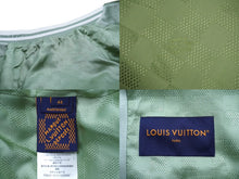 Load image into Gallery viewer, LOUIS VUITTON ルイヴィトン エンブロイダードスーベニアジャケット サイズ44 ポリエステル グリーン 1AFHXY 美品 中古 61485