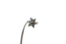 Load image into Gallery viewer, 極美品 CHROME HEARTS クロムハーツ フープピアス スターモチーフ 2.6g 内径3.8cm シルバー925 中古 61498