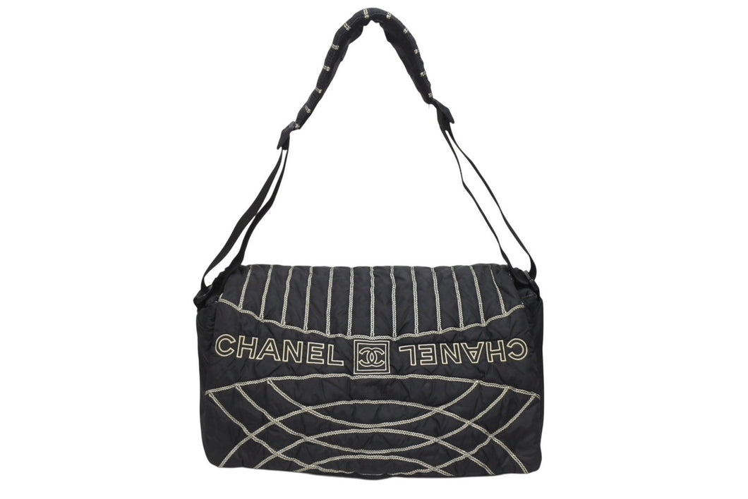 CHANEL シャネル スポーツライン ショルダーバッグ A32807 10番台 ココマーク ステッチ ナイロン ブラック 美品 中古 4b006150