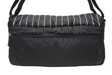 Load image into Gallery viewer, CHANEL シャネル スポーツライン ショルダーバッグ A32807 10番台 ココマーク ステッチ ナイロン ブラック 美品 中古 4b006150