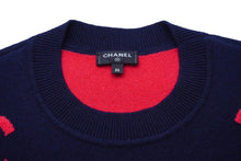 Load image into Gallery viewer, 極美品 CHANEL シャネル ニット セーター ココマーク クロップド P70525K10076 カシミヤ エラスタン ネイビー ピンク 36 中古 61526