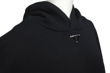 Load image into Gallery viewer, 極美品 PRADA プラダ コットンフリース フーディー 23年 UJL45B ブラック パーカー トライアングルロゴ 現行 サイズXS 中古 61527