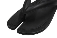 Load image into Gallery viewer, MARTIN MARGIELA マルタンマルジェラ サンダル タビ S58WX0096 P4785 T8008 ラバー ブラック サイズ36 美品 中古 61563