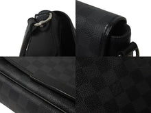 Load image into Gallery viewer, LOUIS VUITTON ルイヴィトン ダミエ グラフィット ダニエルMM ショルダーバッグ N58029 ブラック 美品 中古 61583