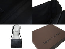 Load image into Gallery viewer, LOUIS VUITTON ルイヴィトン ダミエ グラフィット ダニエルMM ショルダーバッグ N58029 ブラック 美品 中古 61583
