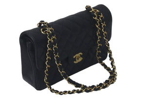 未使用品 CHANEL シャネル Wフラップ 23 ショルダーバッグ キャビアスキン ランダム マトラッセ ゴールド金具 ブラック 中古 61590