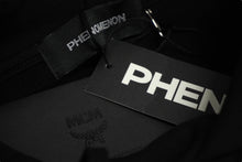 Load image into Gallery viewer, 新品未使用 MCM エム シー エム SOMETHING LIKE A PHENOMENON パーカー MHACSJP02BK0XL コットン ブラック サイズ0XL 61598