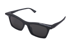 Load image into Gallery viewer, BALENCIAGA バレンシアガ サングラス サイズ52☐18-140 ブラック プラスチック ロゴ BB0099S 美品 中古 61604