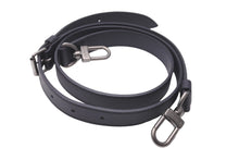 Load image into Gallery viewer, 極美品 LOUIS VUITTON ルイヴィトン ショルダーストラップ レザー ブラック マットシルバー金具 中古 61643