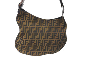 FENDI フェンディ ズッカ柄 オイスター アシンメトリック ワンショルダーバッグ キャンバス ブラウン ゴールド金具 中古 美品 61645