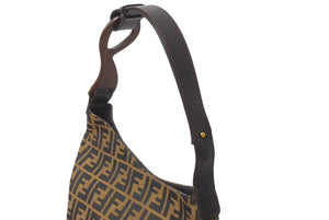 FENDI フェンディ ズッカ柄 オイスター アシンメトリック ワン