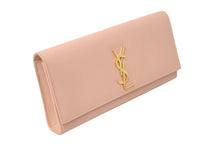 画像をギャラリービューアに読み込む, SAINT LAURENT サンローラン YSL ロゴ クラッチバッグ ARS326079・1213 サーモンピンク ゴールド金具 レザー 美品 中古 61653 
