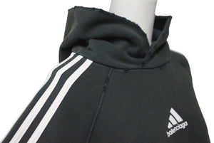極美品 BALENCIAGA × adidas バレンシアガ アディダス 22AW ダブルネーム ロゴ パーカー カーキ 724556 サイズ2 中古 61663