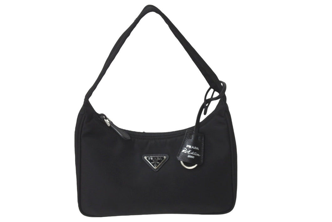 極美品 PRADA プラダ ハンドバッグ ホーボー RE-EDITION トライアングル 1NE515 ナイロン ブラック シルバー金具 ロゴ 中古 61678 