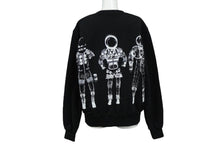 Load image into Gallery viewer, CHANEL シャネル アポロ 宇宙飛行士 トレーナー スウェット P57465K07601 サイズ36 コットン ブラック ホワイト 美品 中古 61688