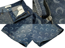 Load image into Gallery viewer, Marine Serre マリーンセル WHITE LINE パッチワーク デニムパンツ P009ICONW Sサイズ インディゴ ブルー 総柄 月 美品 中古 61689