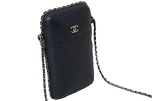 Load image into Gallery viewer, CHANEL シャネル フォンケース チェーンショルダーバッグ 25番台 ネイビー シルバー金具 美品 中古 61692