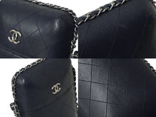 Load image into Gallery viewer, CHANEL シャネル フォンケース チェーンショルダーバッグ 25番台 ネイビー シルバー金具 美品 中古 61692