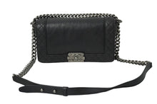 Load image into Gallery viewer, CHANEL シャネル ボーイシャネル チェーン ショルダーバッグ A92193 18番台 カーフスキン ブラック ヴィンテージシルバー金具 美品 中古 61694