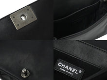 Load image into Gallery viewer, CHANEL シャネル ボーイシャネル チェーン ショルダーバッグ A92193 18番台 カーフスキン ブラック ヴィンテージシルバー金具 美品 中古 61694