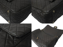 Load image into Gallery viewer, 極美品 CHANEL シャネル ジャンボ マトラッセ ショルダーバッグ カーキ チェーンショルダー デカマト 中古 61732
