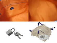 Load image into Gallery viewer, 極美品 LOUIS VUITTON ルイヴィトン ボストンバッグ M44170 キーポルバンドリエール50 モノグラムサテライト シルバー 中古 61747