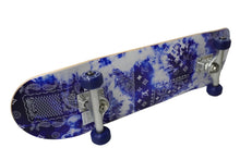 Load image into Gallery viewer, 新品未使用 LOUIS VUITTON ルイヴィトン モノグラム バンダナ スケートボード ブルー GI0765 中古 61760