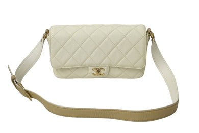 新品同様 CHANEL シャネル ショルダーバッグ マトラッセ ココマーク 31番台 ホワイト ベージュ レザー ゴールド金具 中古 61769