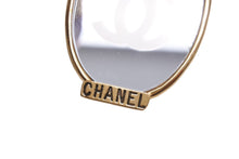 Load image into Gallery viewer, CHANEL シャネル ココマーク ミラー リボン ヴィンテージ ブローチ ゴールド アクセサリー レディース 小物 美品 中古 61779