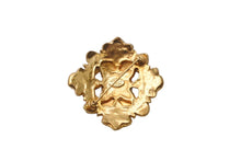 Load image into Gallery viewer, CHANEL シャネル カラーストーン ゴールド ブローチ 94A グリーン レッド ゴールド金具 アクセサリー 美品 中古 61781