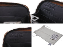 Load image into Gallery viewer, 極美品 LOEWE ロエベ 長財布 170周年 シグネチャー ラウンドジップ アナグラム エンボス加工 ブラウン レザー 中古 61816