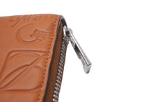 Load image into Gallery viewer, 極美品 LOEWE ロエベ 長財布 170周年 シグネチャー ラウンドジップ アナグラム エンボス加工 ブラウン レザー 中古 61816