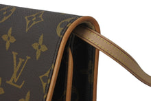 Load image into Gallery viewer, 極美品 LOUIS VUITTON ルイヴィトン モノグラム ポシェットツインGM ショルダーバッグ M51852 ブラウン ゴールド金具 中古 61817