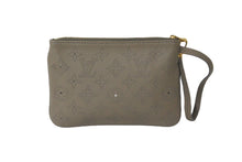 画像をギャラリービューアに読み込む, 極美品 LOUIS VUITTON ルイヴィトン セレネ モノグラムマヒナ ポーチ ベージュ ゴールド金具 フランス製 中古 61820