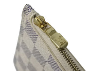 Load image into Gallery viewer, LOUIS VUITTON ルイヴィトン ネヴァーフル 付属ポーチ ポーチ ダミエアズール ホワイト ゴールド金具 美品 中古 61821