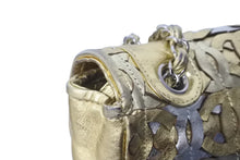 Load image into Gallery viewer, CHANEL シャネル ココマークパッチワーク CCチェーンショルダーバッグ ゴールド シルバー金具 12番台 総柄 美品 中古 61824