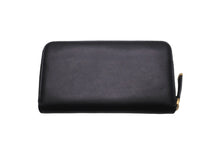 Load image into Gallery viewer, FENDI フェンディ 長財布 スタッズ ラウンドファスナー ジップ ゴールドエディション レザー 8M0299 ブラック 良品 中古 61904
