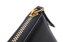 Load image into Gallery viewer, FENDI フェンディ 長財布 スタッズ ラウンドファスナー ジップ ゴールドエディション レザー 8M0299 ブラック 良品 中古 61904