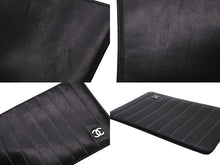 Load image into Gallery viewer, CHANEL シャネル パスポートケース ココマーク ステッチ ブラック レザー シルバー金具 フランス製 良品 中古 61929