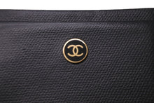 Load image into Gallery viewer, CHANEL シャネル カードケース 名刺入れ ココマーク キャビアスキン 8番台 ブラック ゴールド金具 美品 中古 61930