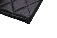 Load image into Gallery viewer, CHANEL シャネル パスポートケース 14番台 ココマーク ラムスキン ブラック シルバー金具 内側下部切れあり 良品 中古 61932