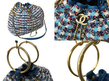 Load image into Gallery viewer, CHANEL シャネル 巾着型 2WAY ショルダーバッグ ココマーク 23番台 ブルー系 ツイード レザー ゴールド金具 美品 中古 61947