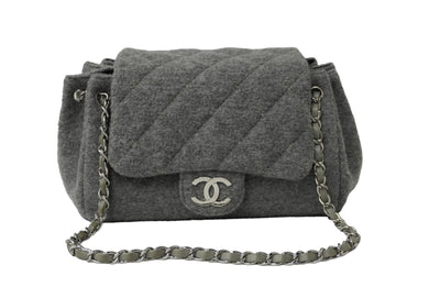 CHANEL シャネル チェーンショルダーバッグ ココマーク マトラッセ 10番台 2006年 フェルト ウール グレー 美品 中古 61949