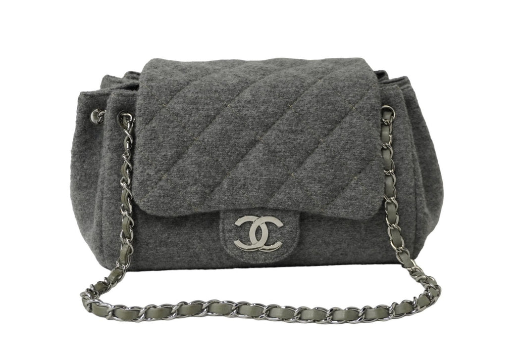 CHANEL シャネル チェーンショルダーバッグ ココマーク マトラッセ 10番台 2006年 フェルト ウール グレー 美品 中古 61949